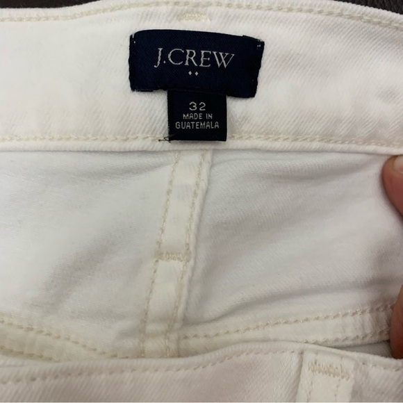 J. Crew Factory Women’s Classic Denim Short in White Plus Size 32 - Picture 3 of 5